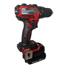 Load image into Gallery viewer, Makita 18V to SKIL 20V Battery Adapter
