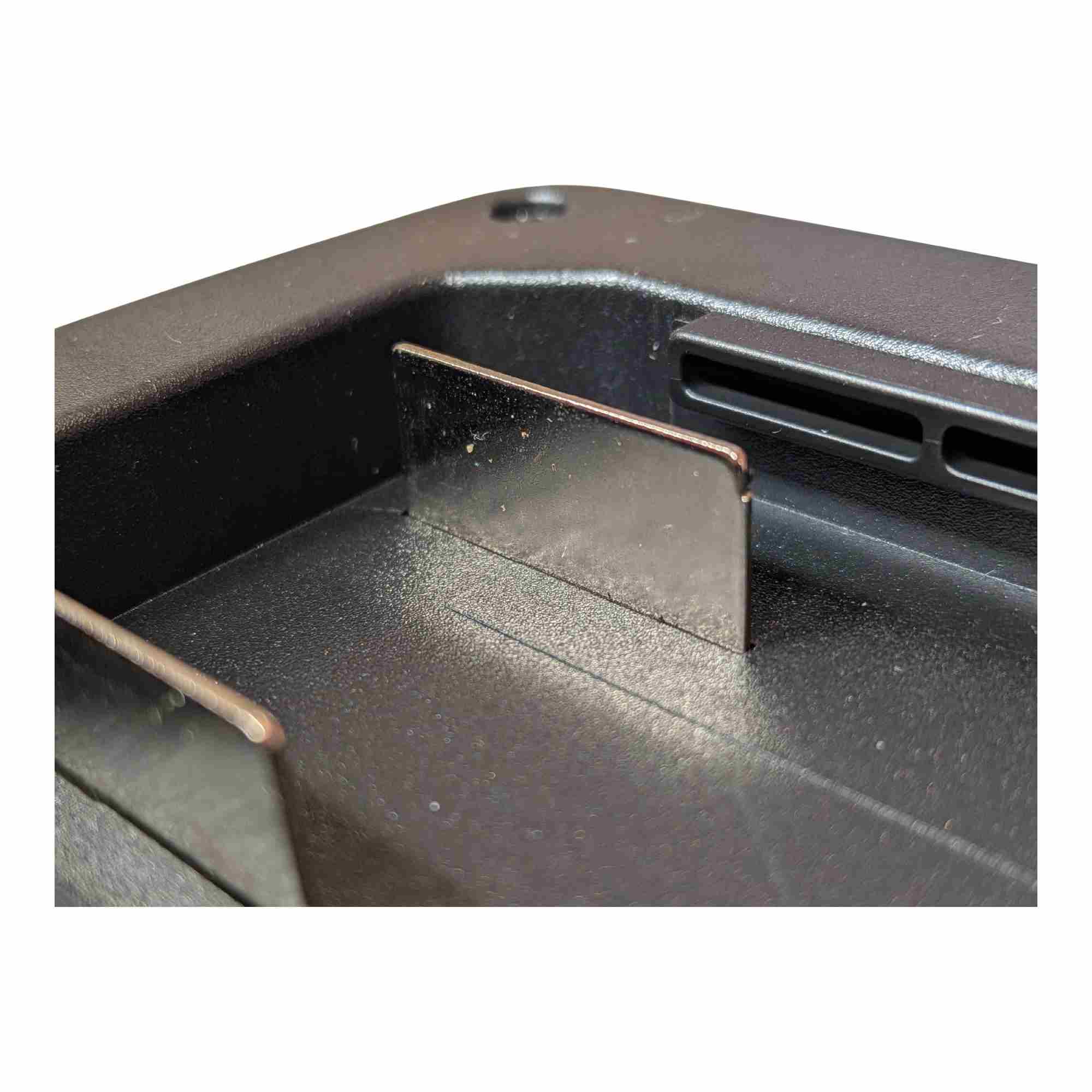 Parkside X20V to Milwaukee M18 battery adapter - close-up of the battery-side connection