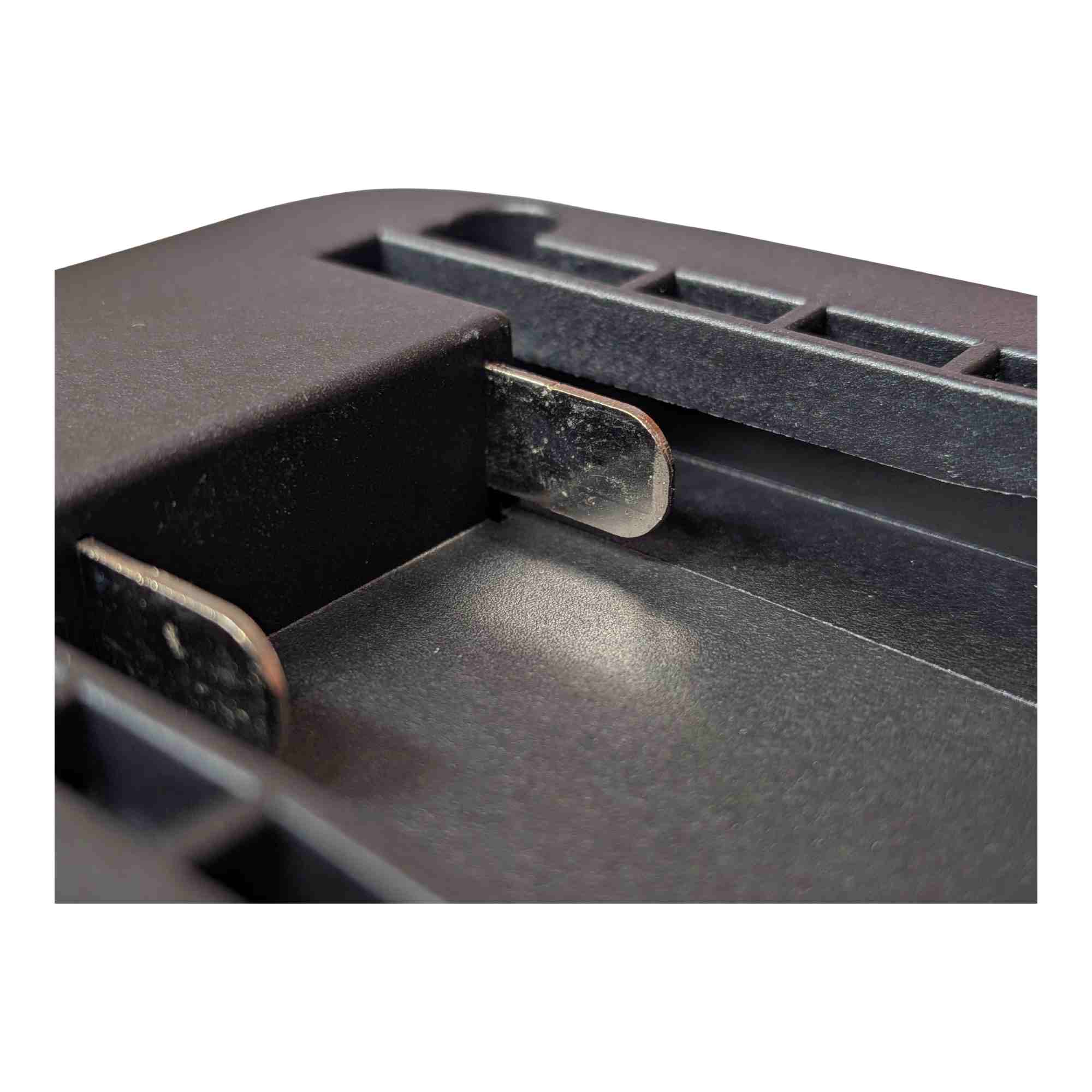 Parkside X20V to Ozito 18V PXC battery adapter - close-up of the twin blade terminals on the battery-side connection