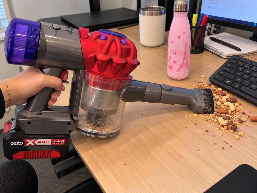 Ozito 18V PXC to Dyson V7 battery adapter: In the hand