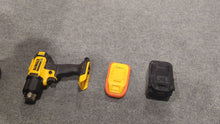 Load and play video in Gallery viewer, RIDGID 18V to DeWalt 20V Battery Adapter (ABS)
